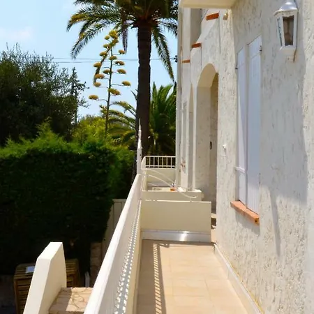 3 Elephants * Νίκαια